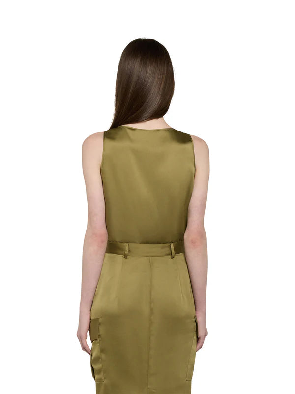 Basic top in fluid cavalry fabric